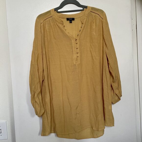 Cocomo Woman Top 2X Ruched Sleeves V Neck Plus Size Solid Yellow Light Tunic - Picture 1 of 6